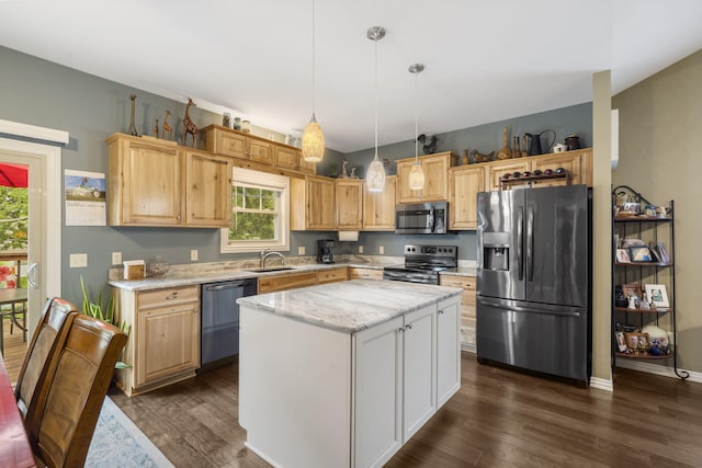 kitchen featuring stainless steel appliances, hanging light fixtures, dark hardwood / wood-style floors, and a kitchen island