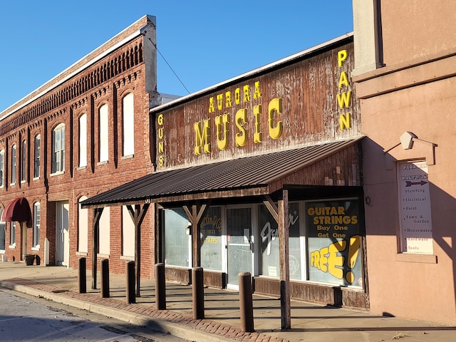 view of building exterior