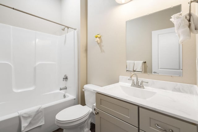 270 Chateau Cove Dr, Branson, MO 65616 - full bath with toilet, shower / bathtub combination, and vanity