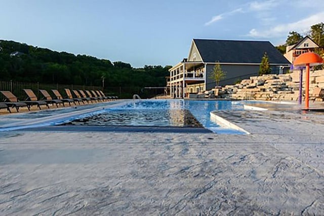 270 Chateau Cove Dr, Branson, MO 65616 - view of community pool