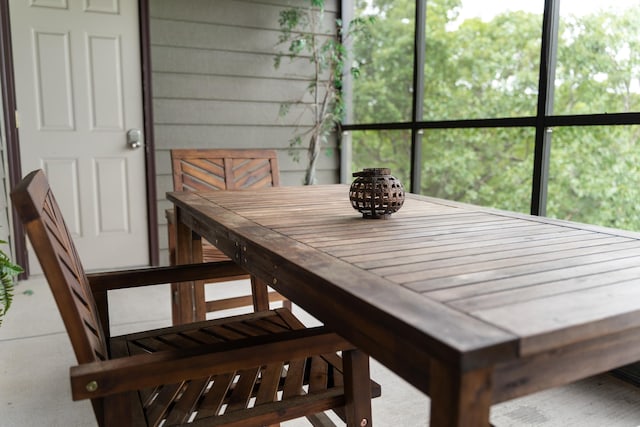 view of sunroom / solarium