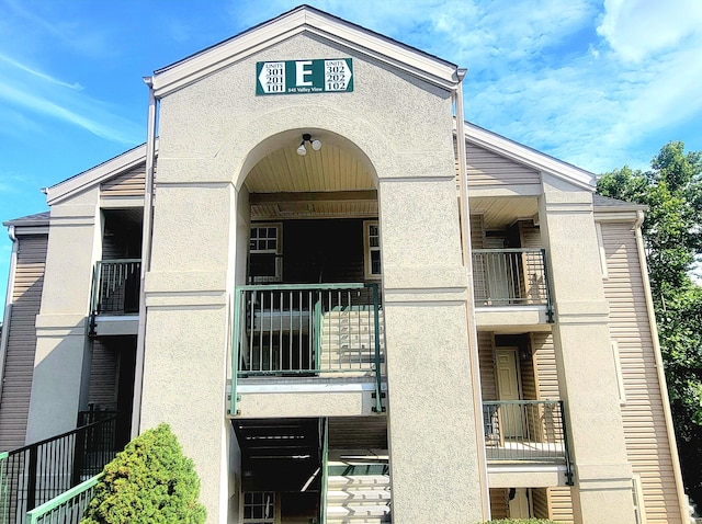 view of building exterior