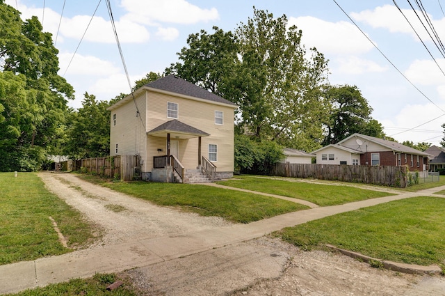 view of front facade with a front lawn