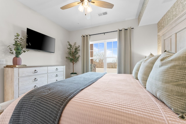 bedroom with ceiling fan