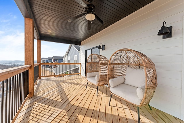 deck with ceiling fan