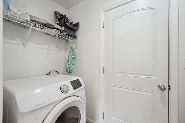 laundry room featuring washer / clothes dryer