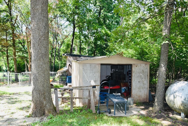 view of outdoor structure