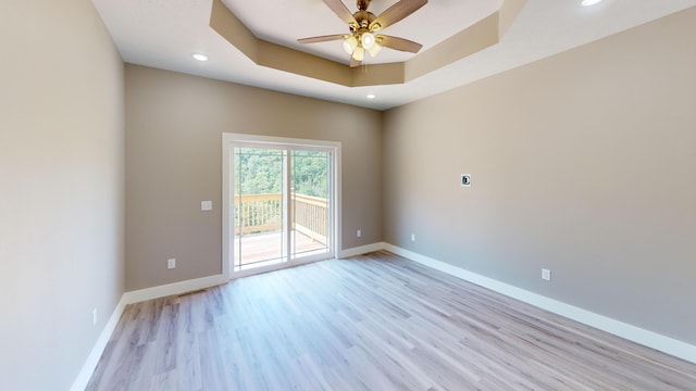 500 Timber Wolf Rd, Hollister, MO 65672 - empty room with ceiling fan, baseboards, recessed lighting, and light wood-style floors