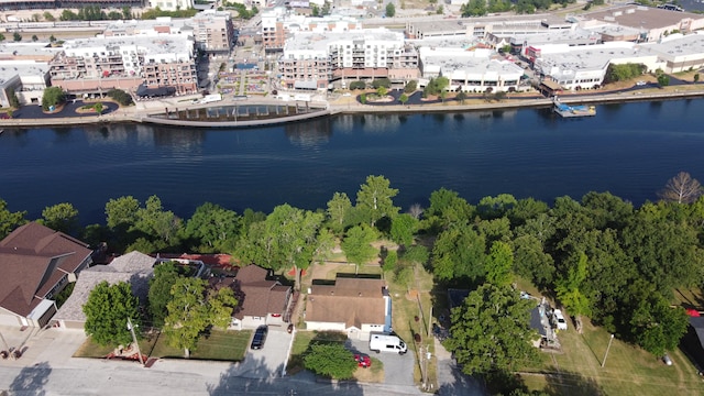 bird's eye view featuring a water view