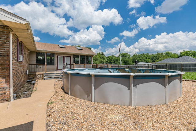 view of swimming pool