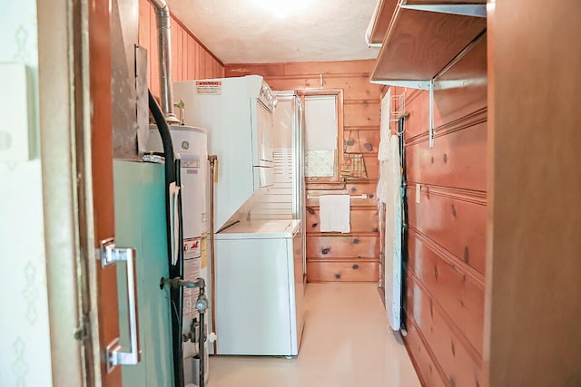 utility room with washer / dryer