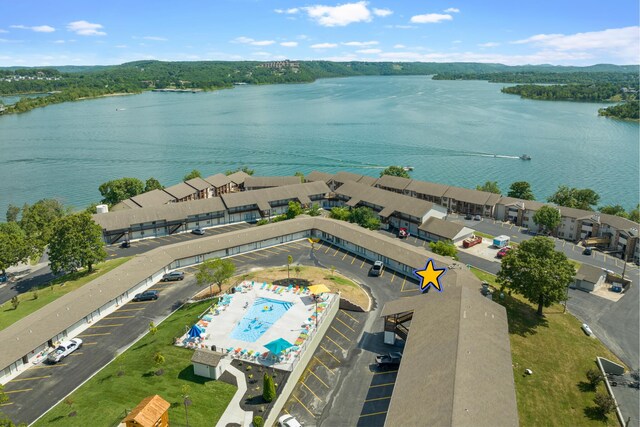 bird's eye view featuring a water view