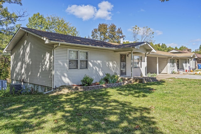 single story home featuring driveway, a front lawn, and cooling unit