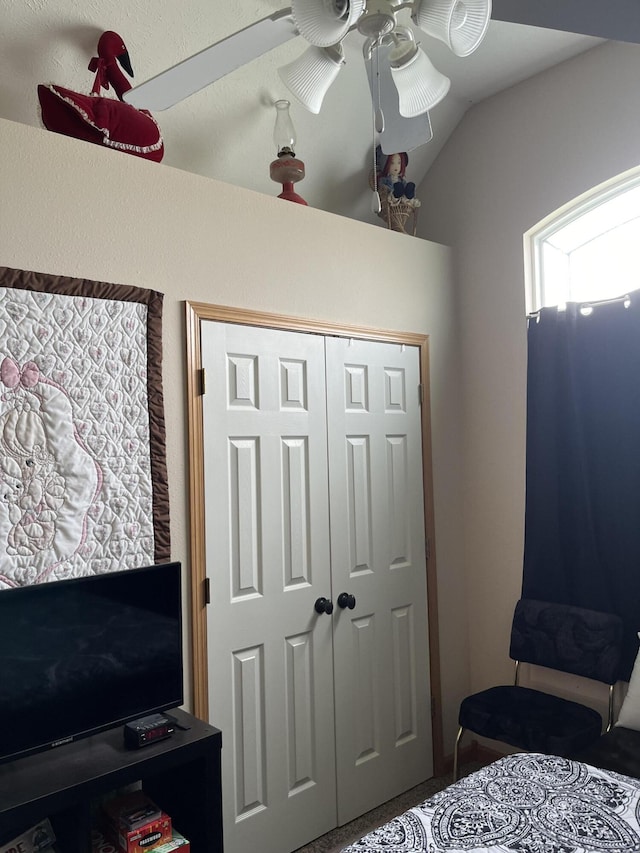 1316 E 476th Rd, Bolivar, MO 65613 - bedroom featuring vaulted ceiling and a closet
