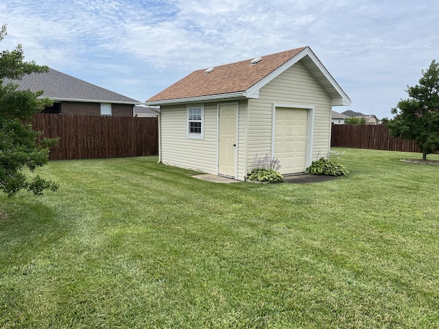 1316 E 476th Rd, Bolivar, MO 65613 - view of outdoor structure with fence and an outbuilding
