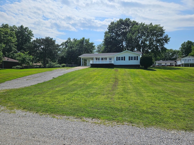 single story home with a front yard