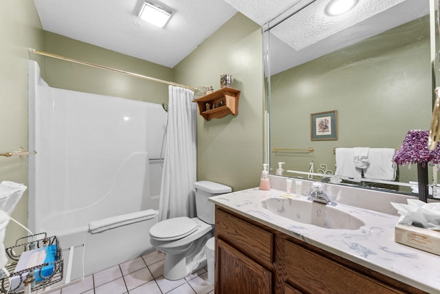 full bathroom featuring vanity, a textured ceiling, toilet, and shower / bathtub combination with curtain