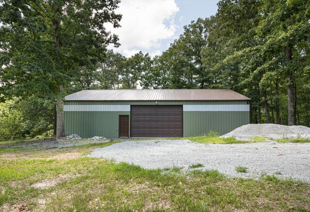 view of detached garage