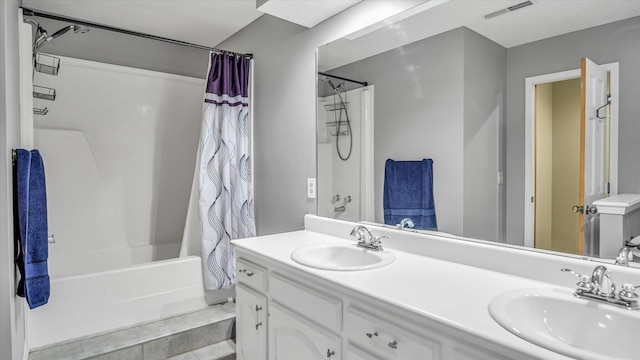 3166 W Seminole St, Springfield, MO 65807 - full bath with double vanity and shower / tub combo