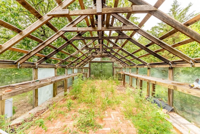 view of yard with a water view and an outdoor structure