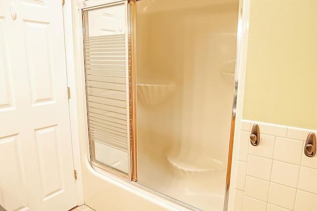 view of full bath