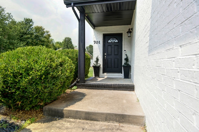 view of property entrance