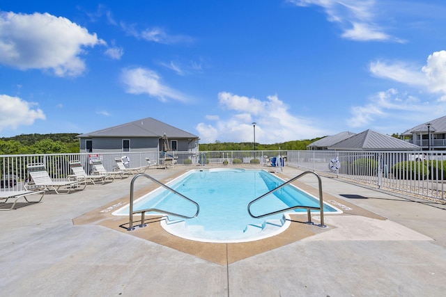 835 Fairview Unit 4, Branson, MO 65616 - community pool featuring a patio area and fence