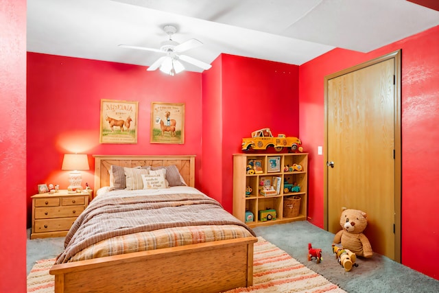 bedroom with carpet and ceiling fan