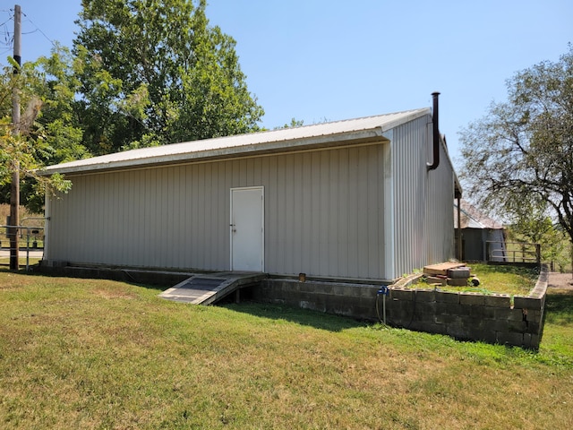 exterior space featuring fence
