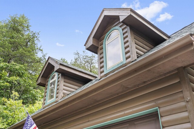 details with faux log siding