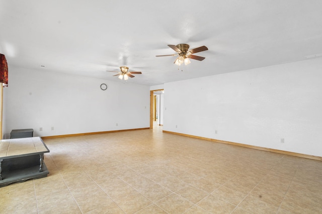 empty room featuring ceiling fan