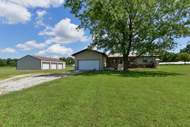 ranch-style house featuring a front lawn