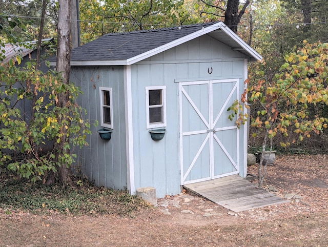 view of outdoor structure