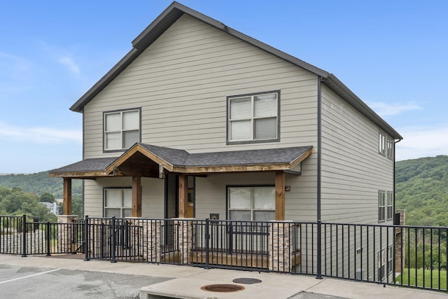 view of front of home featuring covered porch