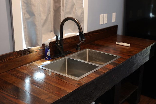 room details with wooden counters and sink