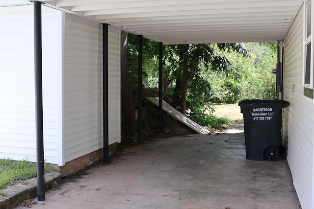327 E Chestnut St, Bolivar, MO 65613 - exterior space