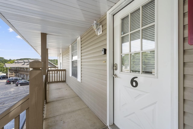 view of patio / terrace with covered porch