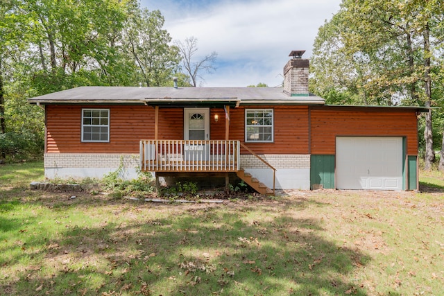 view of front of home with a front yard