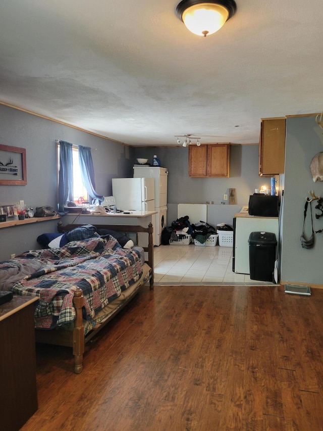 bedroom featuring light hardwood / wood-style flooring