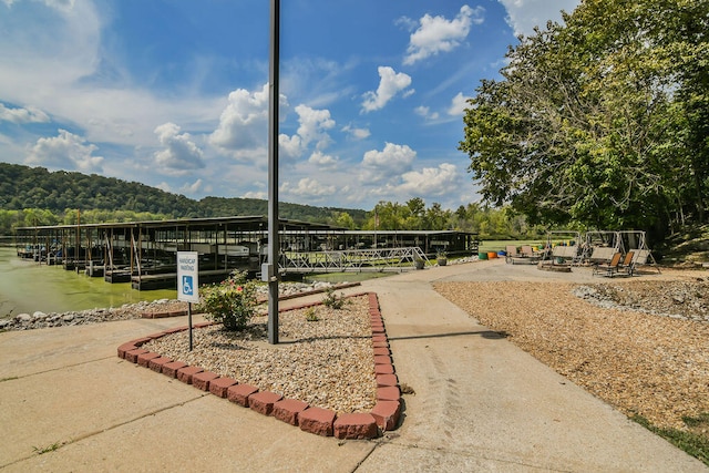 view of home's community with a mountain view