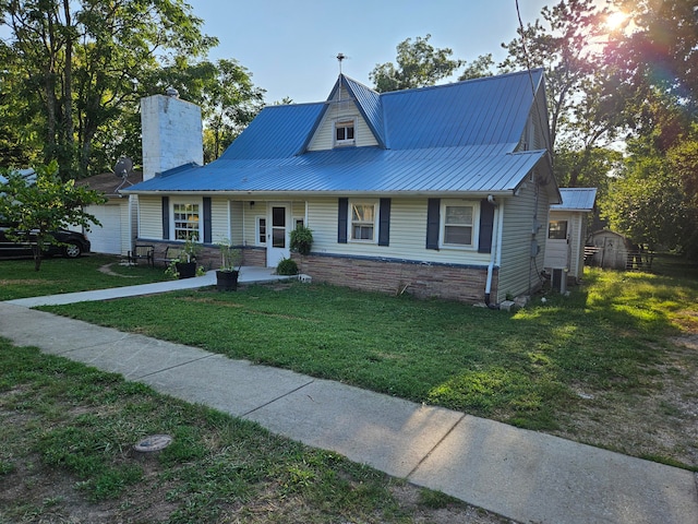 view of front of house with a front lawn