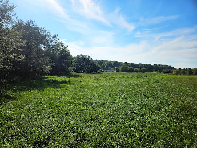 000 Whispering Meadows Ln, Marshfield, MO 65706