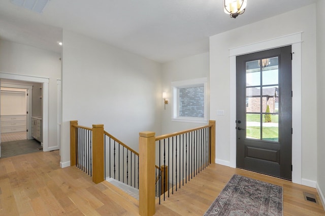 3940 E Ridgeview St, Springfield, MO 65809 - foyer featuring light wood finished floors and baseboards