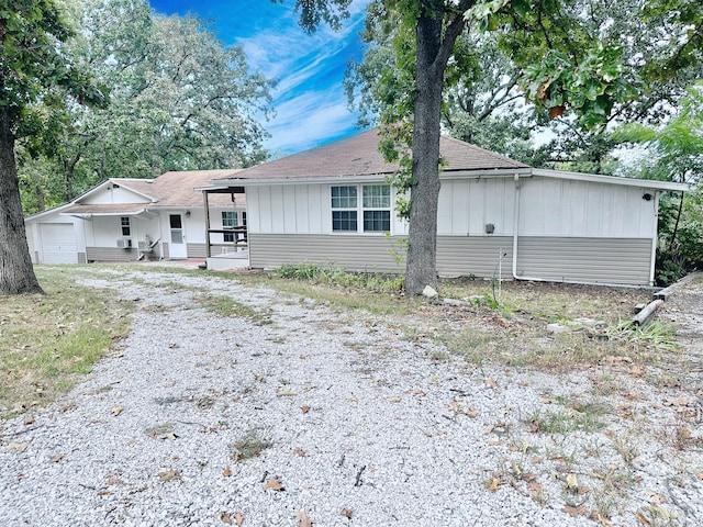 view of single story home