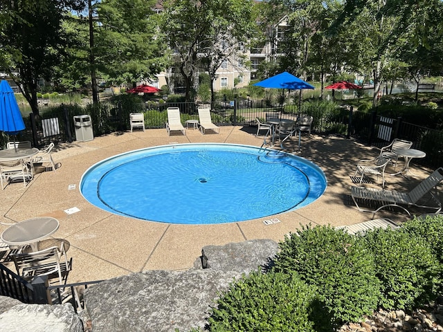 200 Meadow Ridge Ln Unit 6-2, Branson, MO 65616 - community pool with fence and a patio