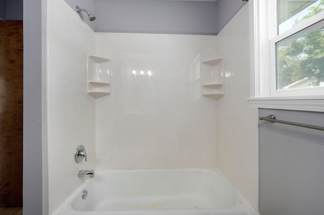 bathroom featuring shower / bathing tub combination