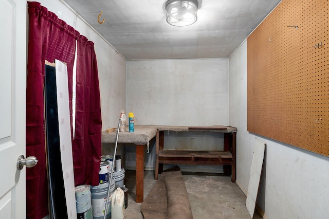 interior space featuring concrete flooring