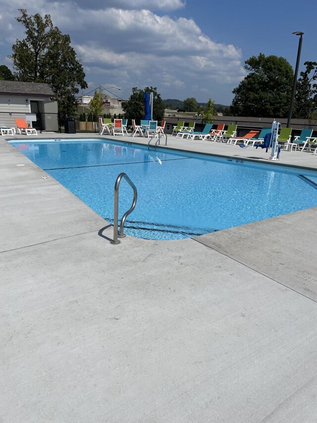 11863 State Highway 13 Unit 160, Kimberling City, MO 65686 - community pool with fence and a patio