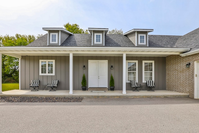 view of front of property with a porch