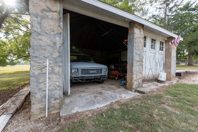 exterior space featuring a lawn